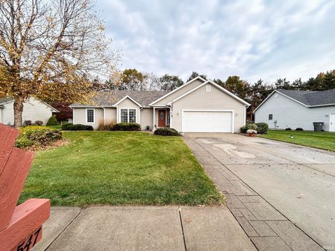 Photo of 30547 Pine Bluff Drive, Elkhart, IN 46517 (MLS # 202604944)