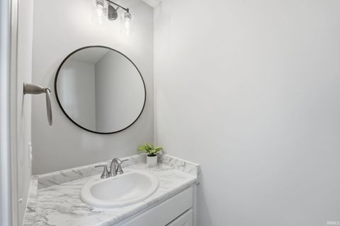 Tiny photo for 14624 Verona Lakes Passage, Fort Wayne, IN 46814 (MLS # 202627453)