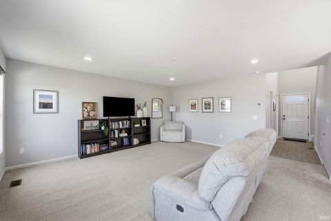 Tiny photo for 14624 Verona Lakes Passage, Fort Wayne, IN 46814 (MLS # 202627453)