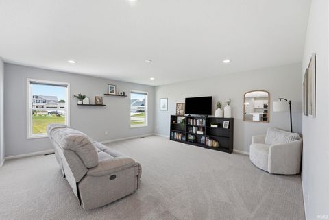 Tiny photo for 14624 Verona Lakes Passage, Fort Wayne, IN 46814 (MLS # 202627453)