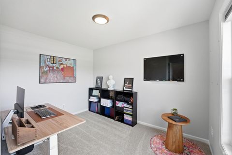 Tiny photo for 14624 Verona Lakes Passage, Fort Wayne, IN 46814 (MLS # 202627453)