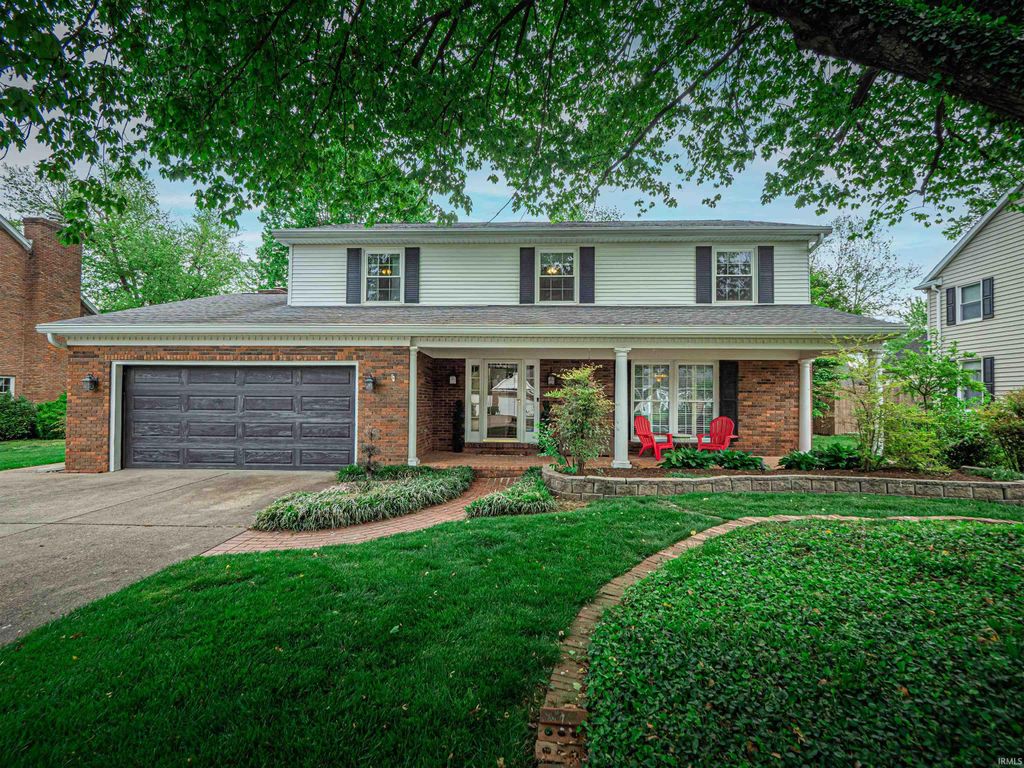Photo of 532 E Meade Drive, Evansville, IN 47715 (MLS # 202613743)