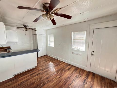 Tiny photo for 817 N Mulberry Street, Muncie, IN 47305 (MLS # 202608505)