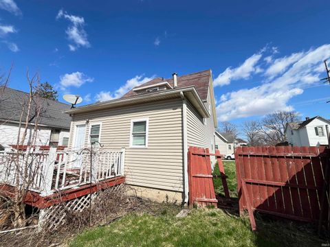 Tiny photo for 817 N Mulberry Street, Muncie, IN 47305 (MLS # 202608505)