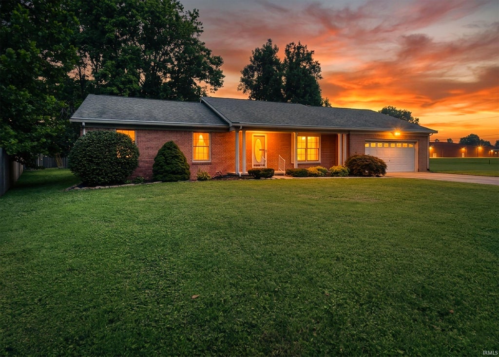 Photo of 7100 E Gum Street, Evansville, IN 47715 (MLS # 202631256)