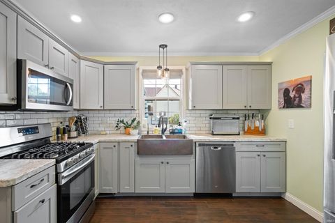 Tiny photo for 1335 S Buckeye Street, Kokomo, IN 46902 (MLS # 202613856)