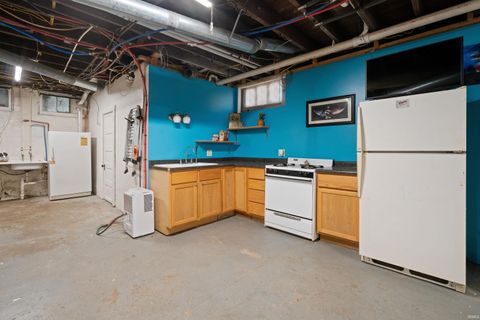 Tiny photo for 1335 S Buckeye Street, Kokomo, IN 46902 (MLS # 202613856)