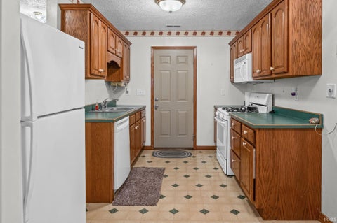 Tiny photo for 3166 Longlois Drive, Lafayette, IN 47904 (MLS # 202635962)
