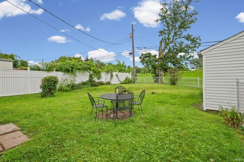 Tiny photo for 3166 Longlois Drive, Lafayette, IN 47904 (MLS # 202635962)