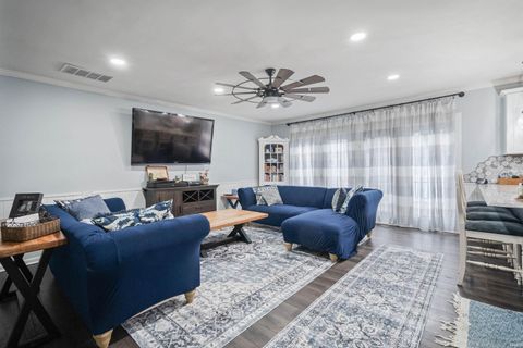 Tiny photo for 1530 W Walnut Street, Kokomo, IN 46901 (MLS # 202619480)