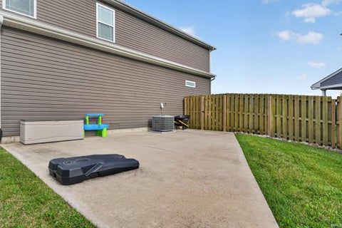 Tiny photo for 5030 Indigo Court, Lafayette, IN 47909 (MLS # 202625495)