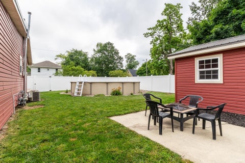 Tiny photo for 407 E 4th Street, North Manchester, IN 46962 (MLS # 202637928)