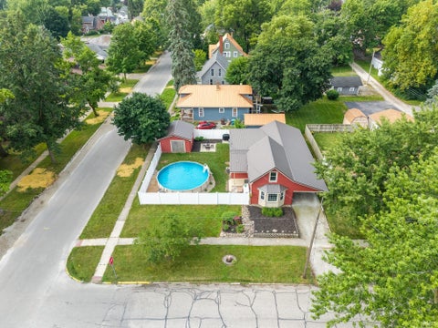 Tiny photo for 407 E 4th Street, North Manchester, IN 46962 (MLS # 202637928)