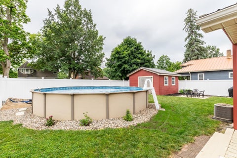 Tiny photo for 407 E 4th Street, North Manchester, IN 46962 (MLS # 202637928)