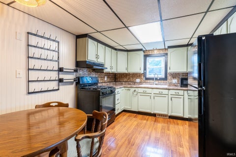 Tiny photo for 407 E 4th Street, North Manchester, IN 46962 (MLS # 202637928)