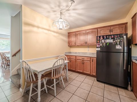 Tiny photo for 8103 Pine Creek Drive, Evansville, IN 47710 (MLS # 202618495)