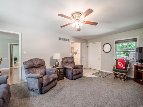 Tiny photo for 8103 Pine Creek Drive, Evansville, IN 47710 (MLS # 202618495)