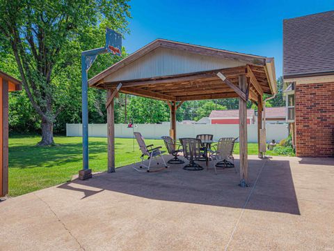 Tiny photo for 8103 Pine Creek Drive, Evansville, IN 47710 (MLS # 202618495)
