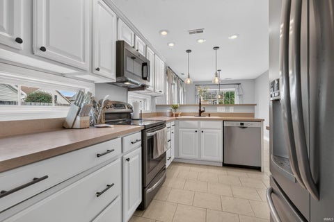 Tiny photo for 1510 W CRANE POND Drive, Marion, IN 46952 (MLS # 202638931)