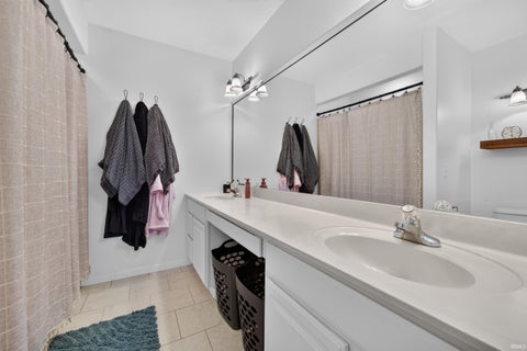Tiny photo for 1510 W CRANE POND Drive, Marion, IN 46952 (MLS # 202638931)