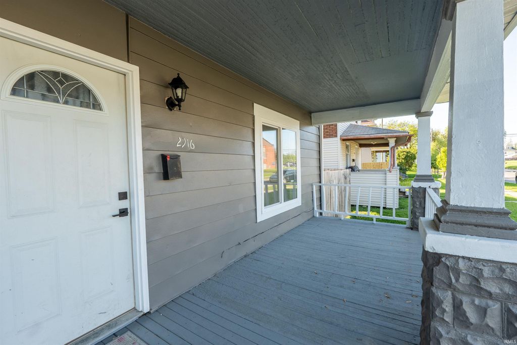 Photo of 2916 Oliver Street, Fort Wayne, IN 46806 (MLS # 202619857)