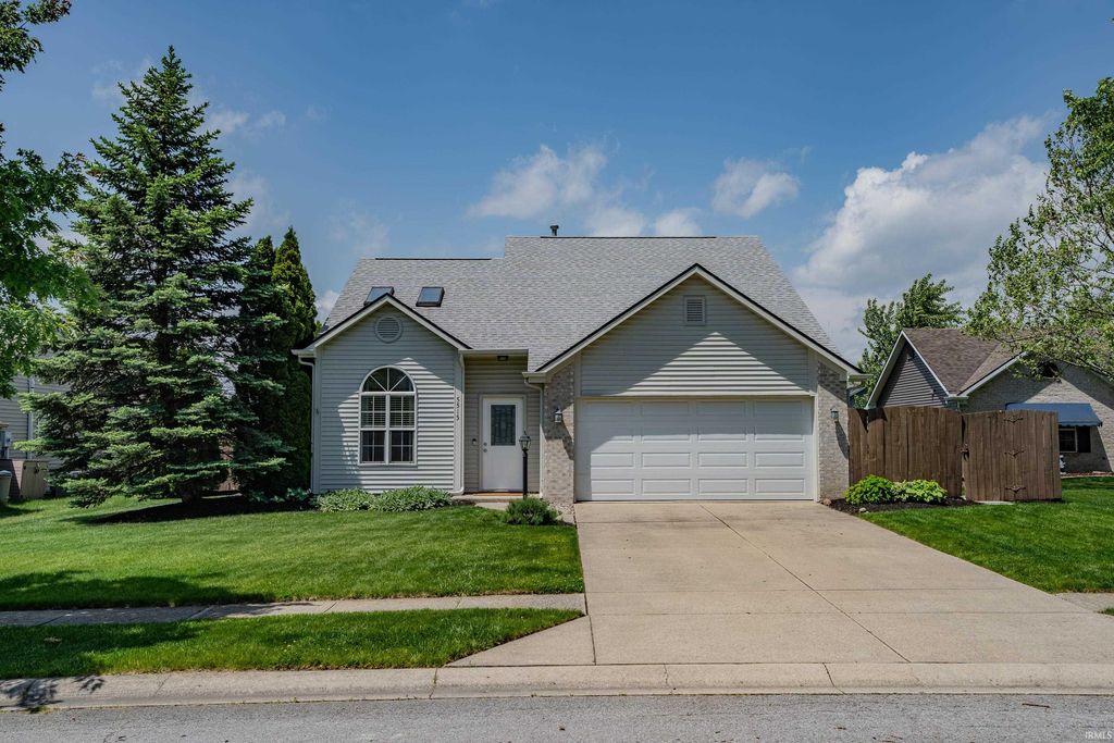 Photo of 5515 Sable Court, Fort Wayne, IN 46835 (MLS # 202619288)