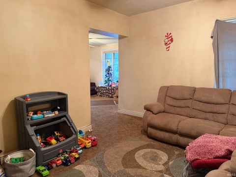 Tiny photo for 201 N Franklin Street, Mentone, IN 46539 (MLS # 202629019)