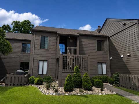 Photo of 9359 S Lake Ridge Drive, Bloomington, IN 47401 (MLS # 202626129)