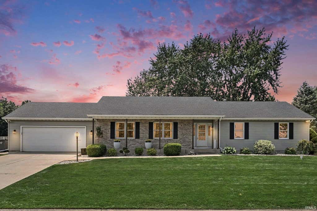 Photo of 59789 Settlers Trail, Osceola, IN 46561 (MLS # 202628540)