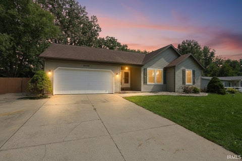 Tiny photo for 53134 old farm Road, Elkhart, IN 46514 (MLS # 202637247)