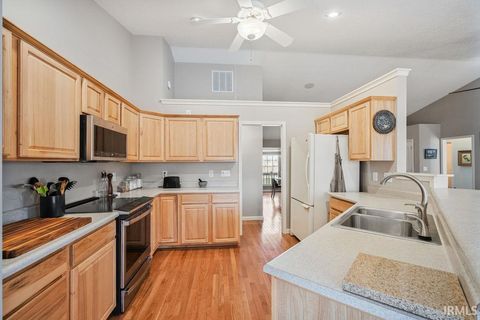 Tiny photo for 2613 COLUMBUS Boulevard, Kokomo, IN 46901 (MLS # 202608723)