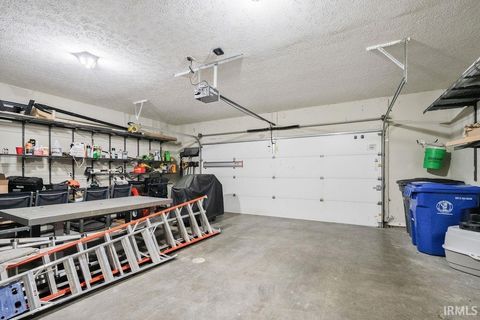 Tiny photo for 2613 COLUMBUS Boulevard, Kokomo, IN 46901 (MLS # 202608723)