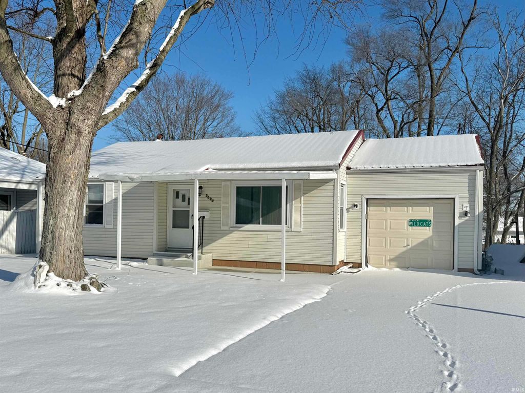 Photo of 3404 S Grant Street, Muncie, IN 47303 (MLS # 202548914)