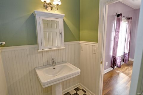 Tiny photo for 1521 Larkinwood Lane, Evansville, IN 47715 (MLS # 202549410)