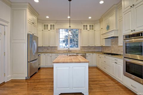 Tiny photo for 1521 Larkinwood Lane, Evansville, IN 47715 (MLS # 202549410)