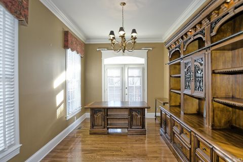 Tiny photo for 1521 Larkinwood Lane, Evansville, IN 47715 (MLS # 202549410)