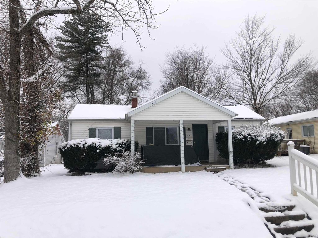 Photo of 104 S Jefferson Street, Bloomington, IN 47408 (MLS # 202547898)