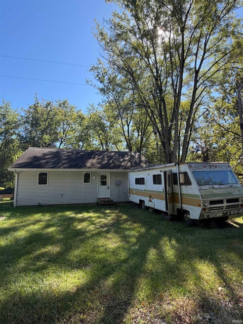 Tiny photo for 4174 S Port Edward Road, Winamac, IN 46996 (MLS # 202641130)