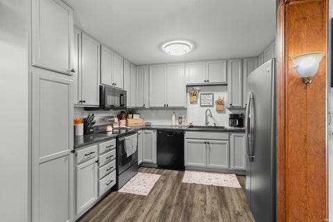 Tiny photo for 1081 S First Street, Upland, IN 46989 (MLS # 202636344)
