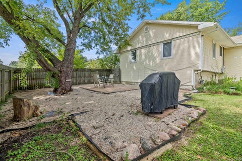 Tiny photo for 1081 S First Street, Upland, IN 46989 (MLS # 202636344)