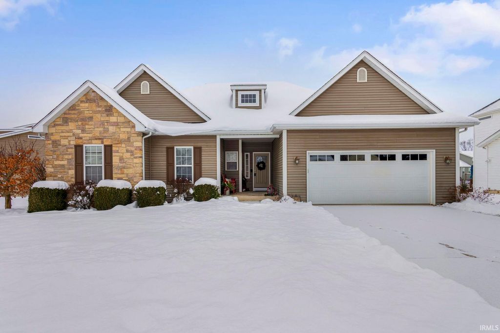 Photo of 54843 Springfield Trace Drive, Osceola, IN 46561 (MLS # 202548566)
