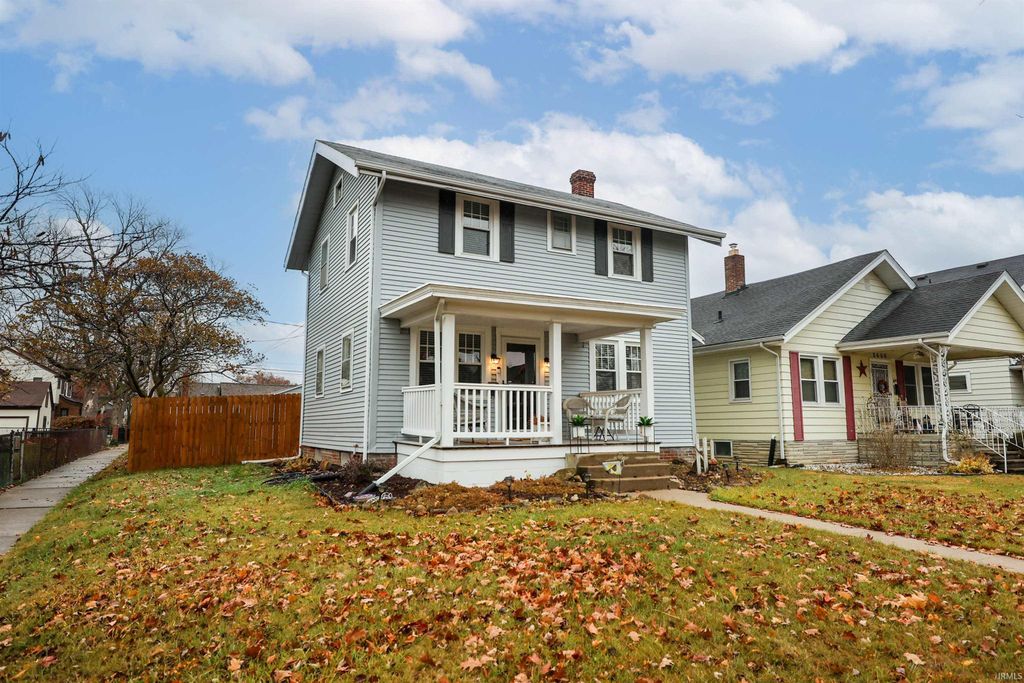 Photo of 2610 Florida Drive, Fort Wayne, IN 46805 (MLS # 202546865)