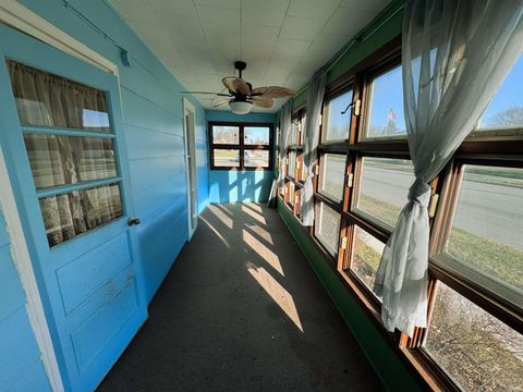 Tiny photo for 206 N Chicago Street, Royal Center, IN 46978 (MLS # 202607571)