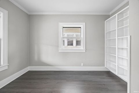 Tiny photo for 904 E Clinton Street, Frankfort, IN 46041 (MLS # 202601770)