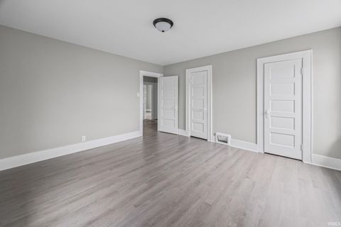 Tiny photo for 904 E Clinton Street, Frankfort, IN 46041 (MLS # 202601770)