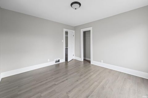 Tiny photo for 904 E Clinton Street, Frankfort, IN 46041 (MLS # 202601770)