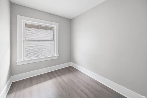 Tiny photo for 904 E Clinton Street, Frankfort, IN 46041 (MLS # 202601770)