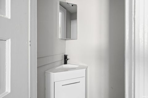 Tiny photo for 904 E Clinton Street, Frankfort, IN 46041 (MLS # 202601770)