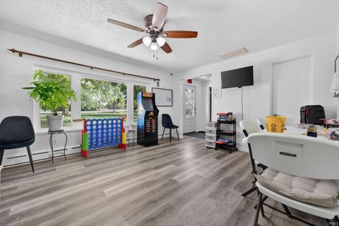 Tiny photo for 2523 S Business 31, Peru, IN 46970 (MLS # 202618815)