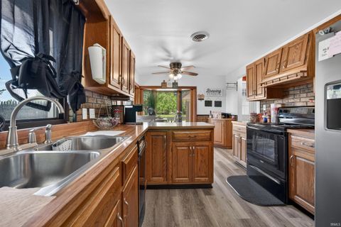 Tiny photo for 2523 S Business 31, Peru, IN 46970 (MLS # 202618815)